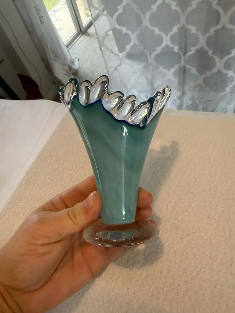 Vintage Murano (style) Sommerso Wave Crest Ruffled Art Glass Vase
